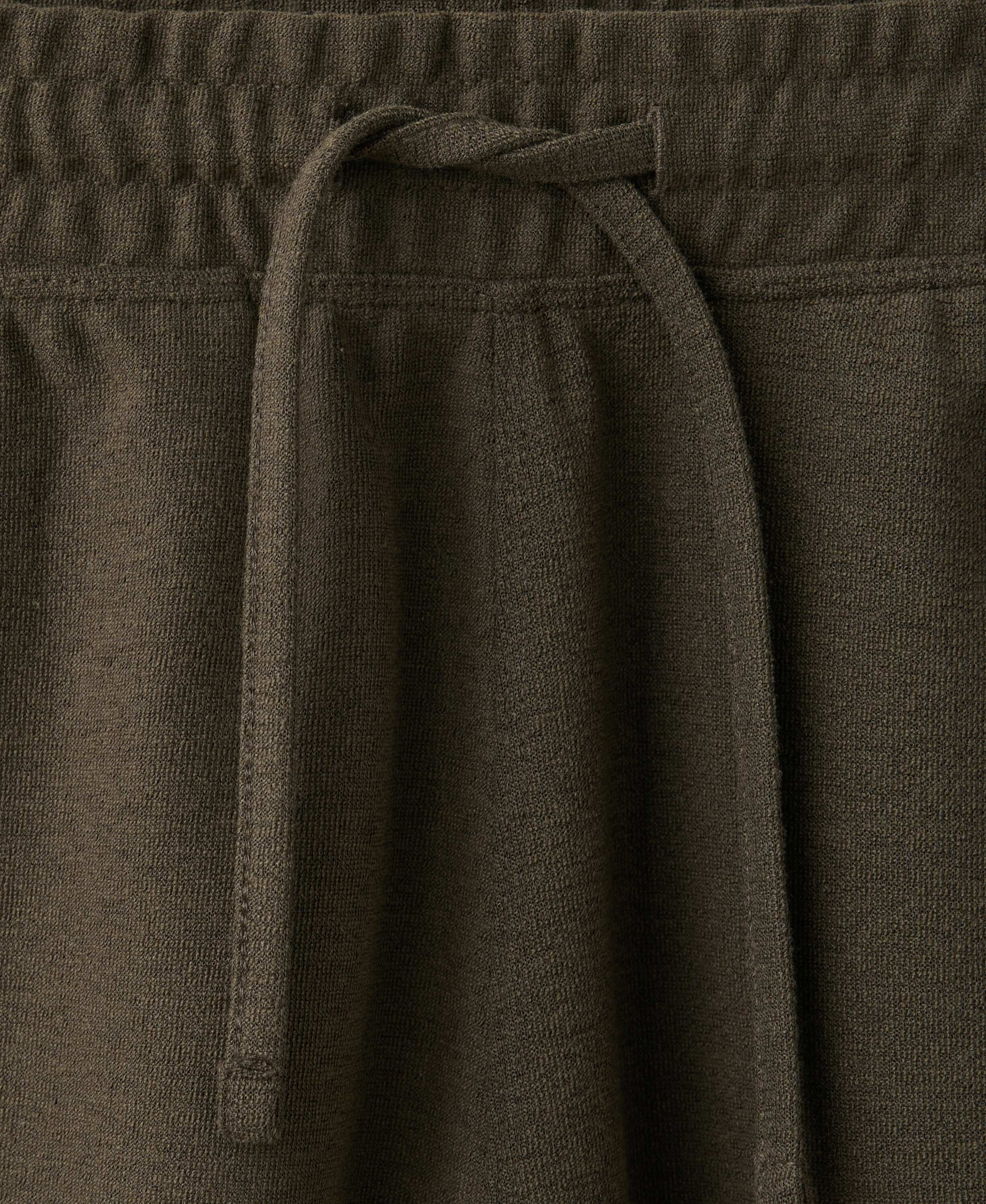 Textured cotton blend Bermuda short