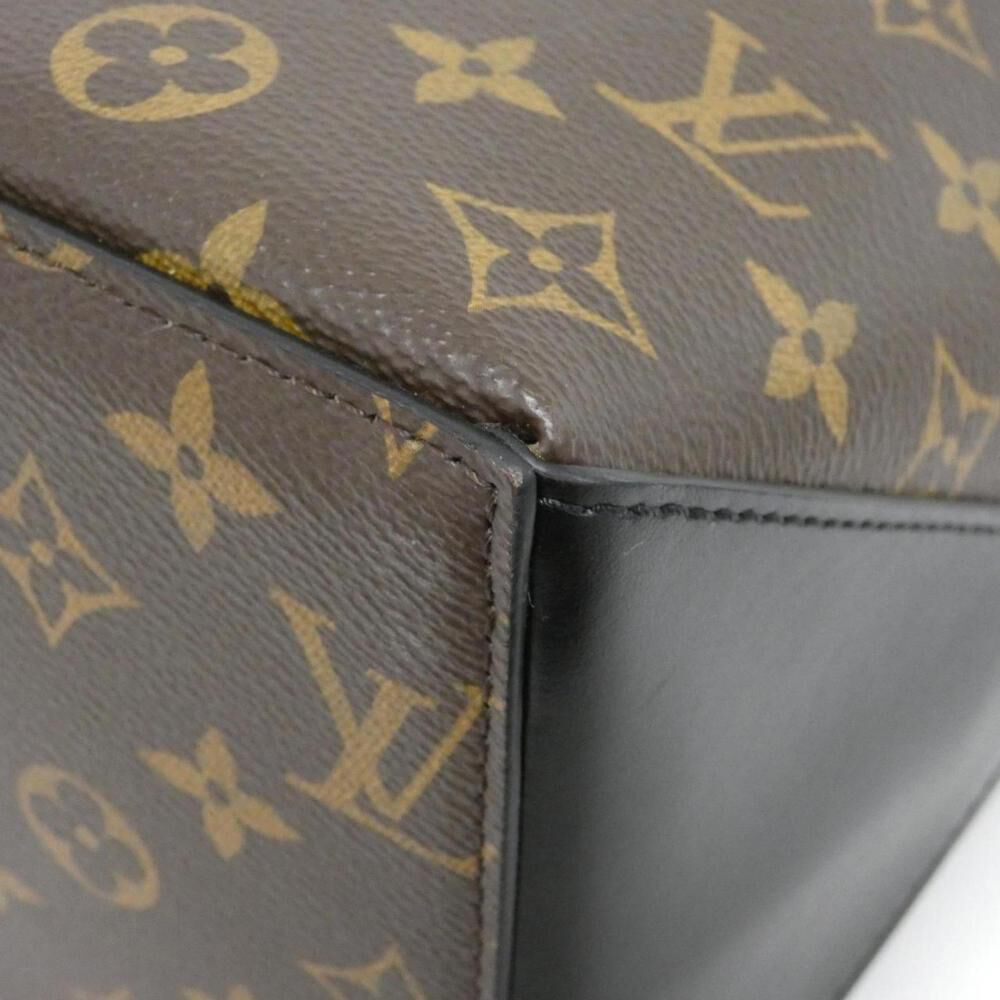 Louis Vuitton Tote
