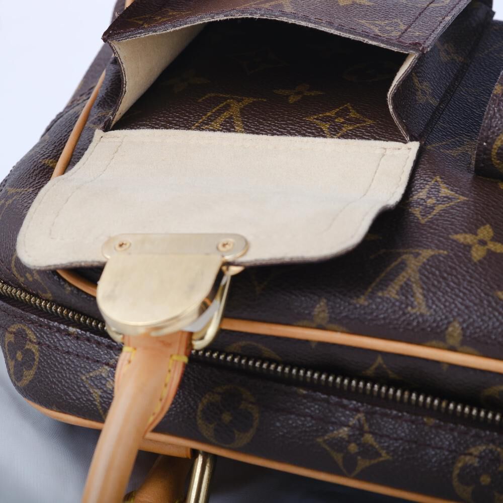 Louis Vuitton Manhattan