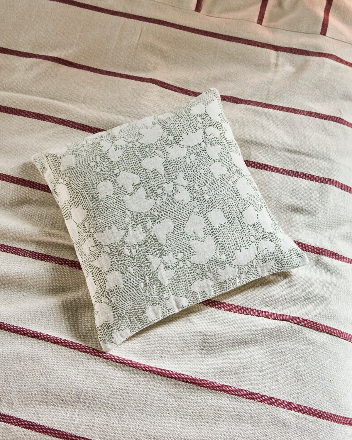 Pudebetr&aelig;k, HDMori, R&aring;hvid:Kakifarvet