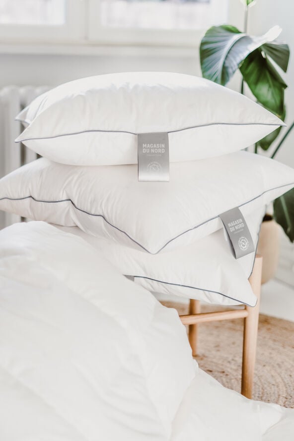 Magasin Sølv 3-Lags pude Mellem 60x63 cm.