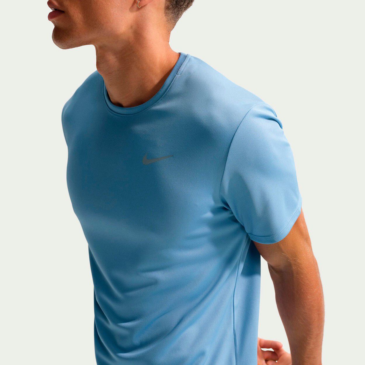 Miler Dri-Fit UV L&oslash;be T-shirt
