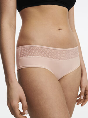 Norah Chic Covering Shorty