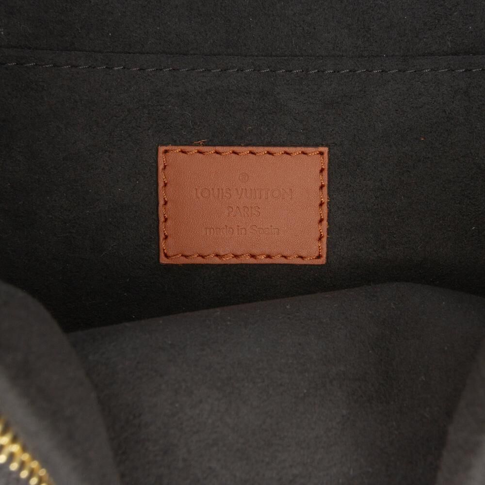 Louis Vuitton Dauphine