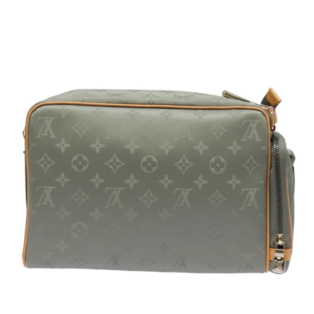 Louis Vuitton Shoulder Bags