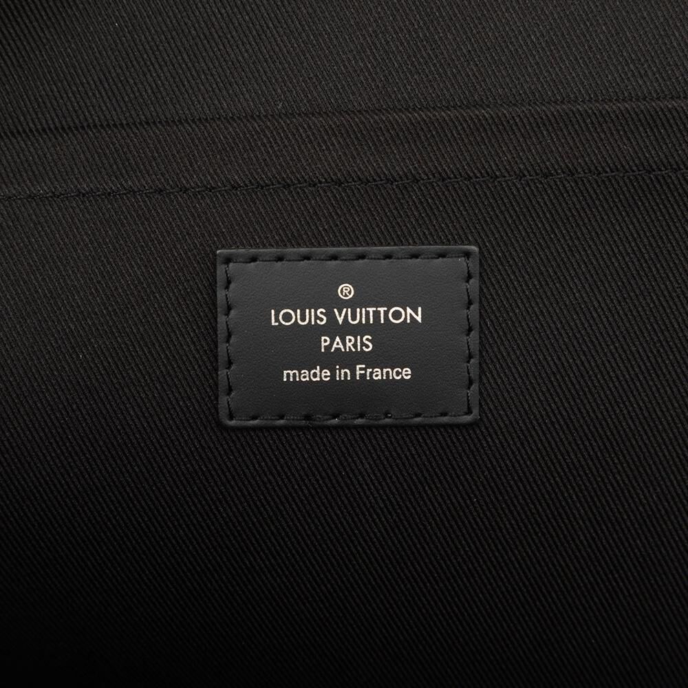 Louis Vuitton Clutch