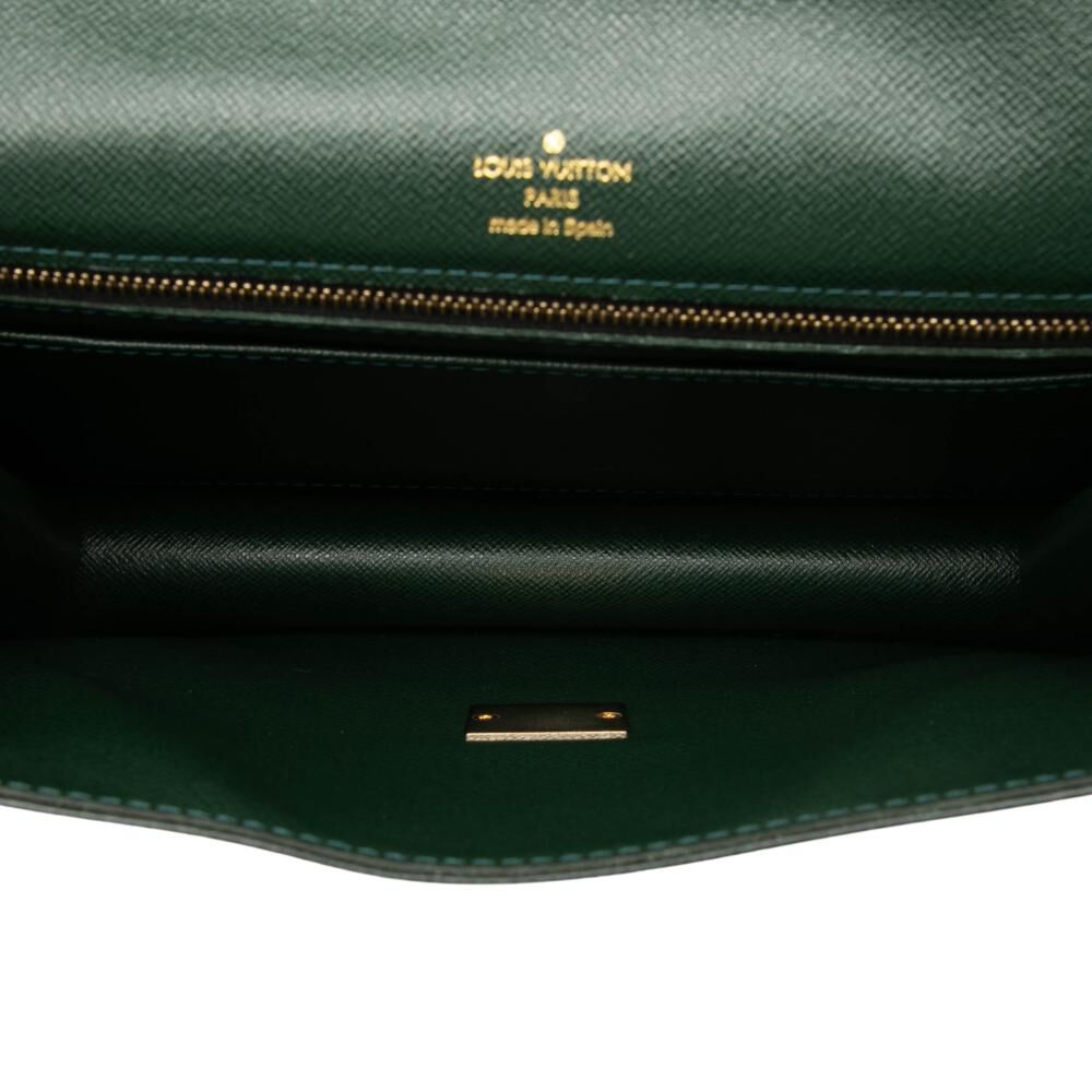 Louis Vuitton Clutch