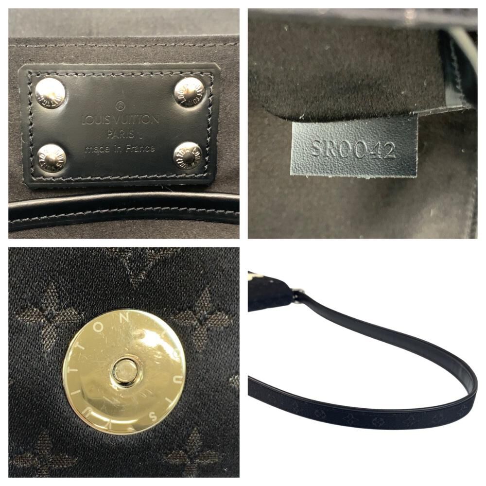 Louis Vuitton Shoulder Bags