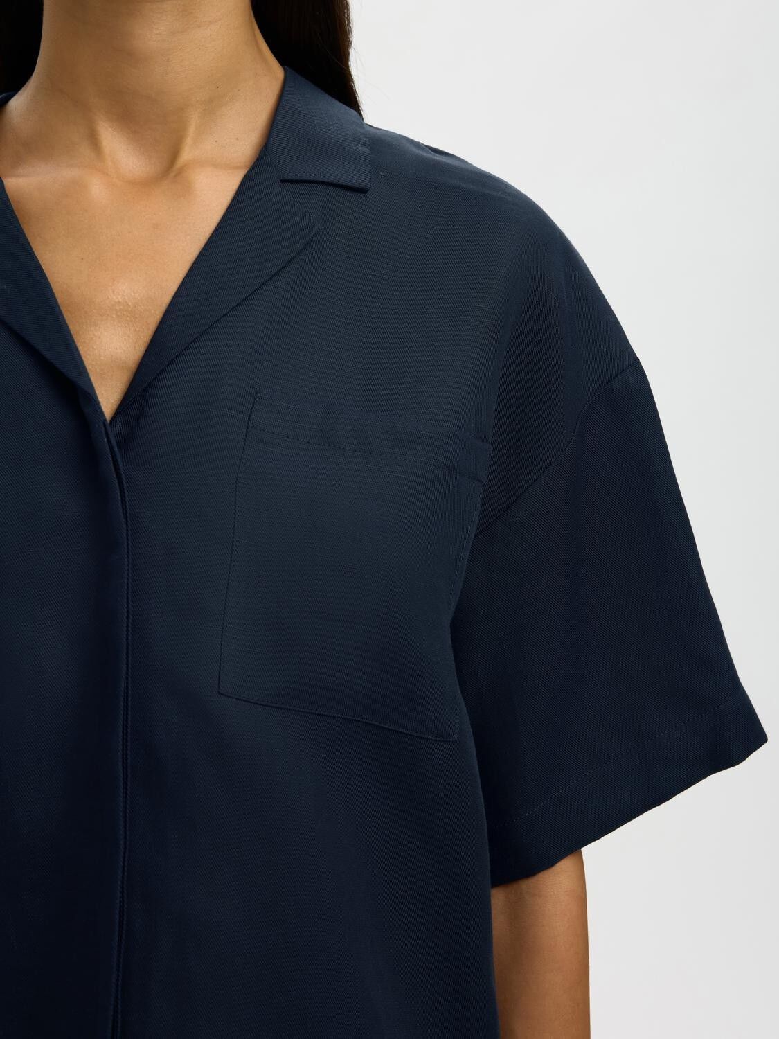 SLFLYRA 2/4 BOXY LINEN BLEND SHIRT