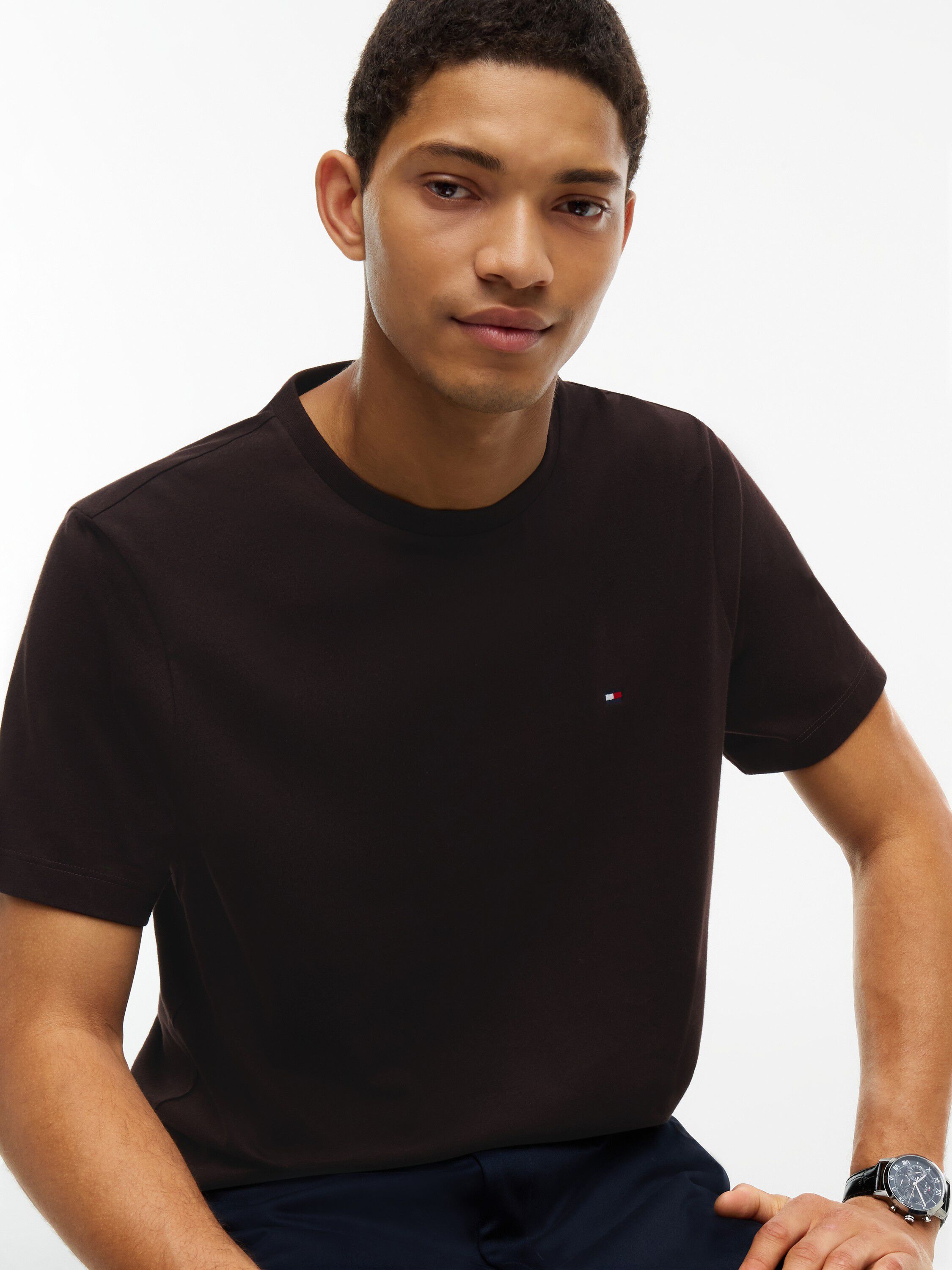 ESS SEASONAL REG FIT SOLID TEE