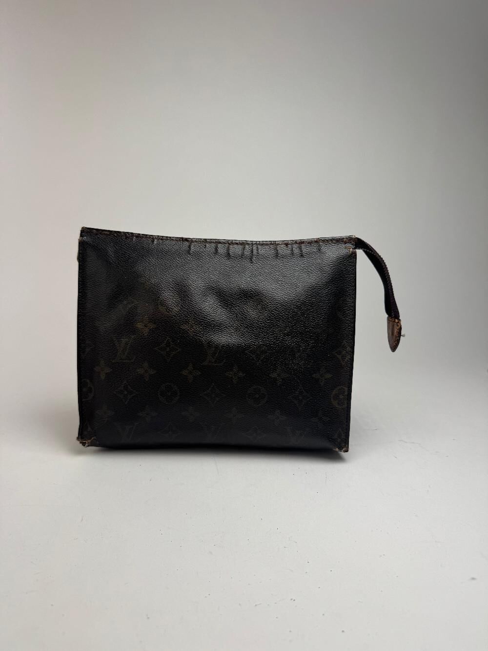 Louis Vuitton Clutch