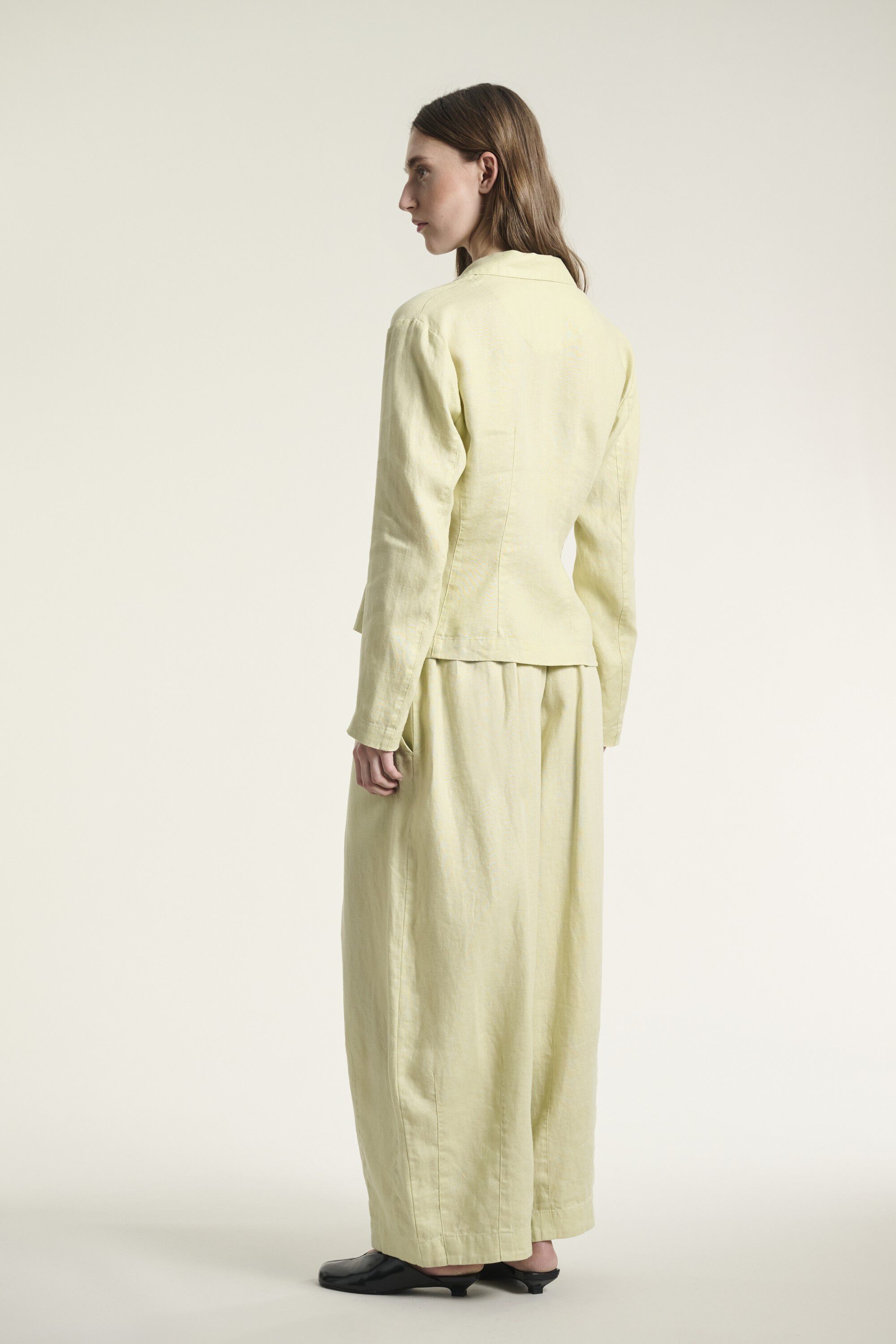 Lazy linen asymmetrisk jakke