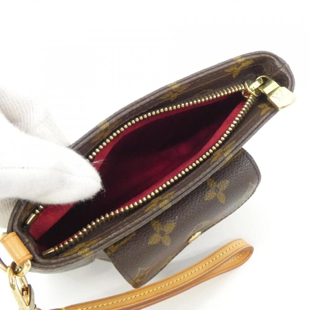 Louis Vuitton Clutch