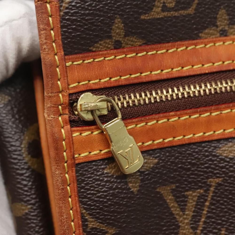 Louis Vuitton Messenger