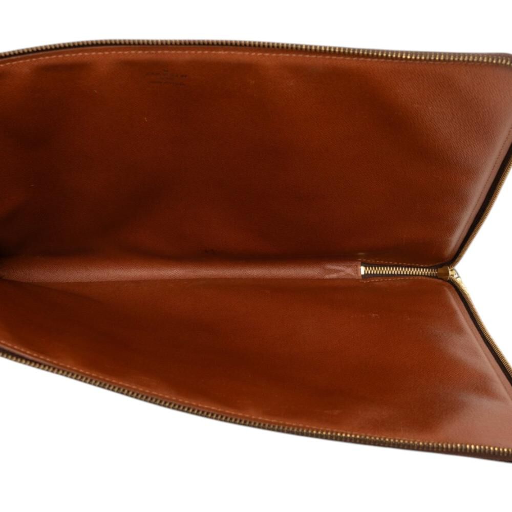 Louis Vuitton Clutch