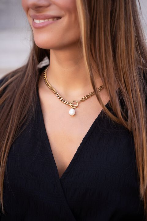 Chain necklace with pearl