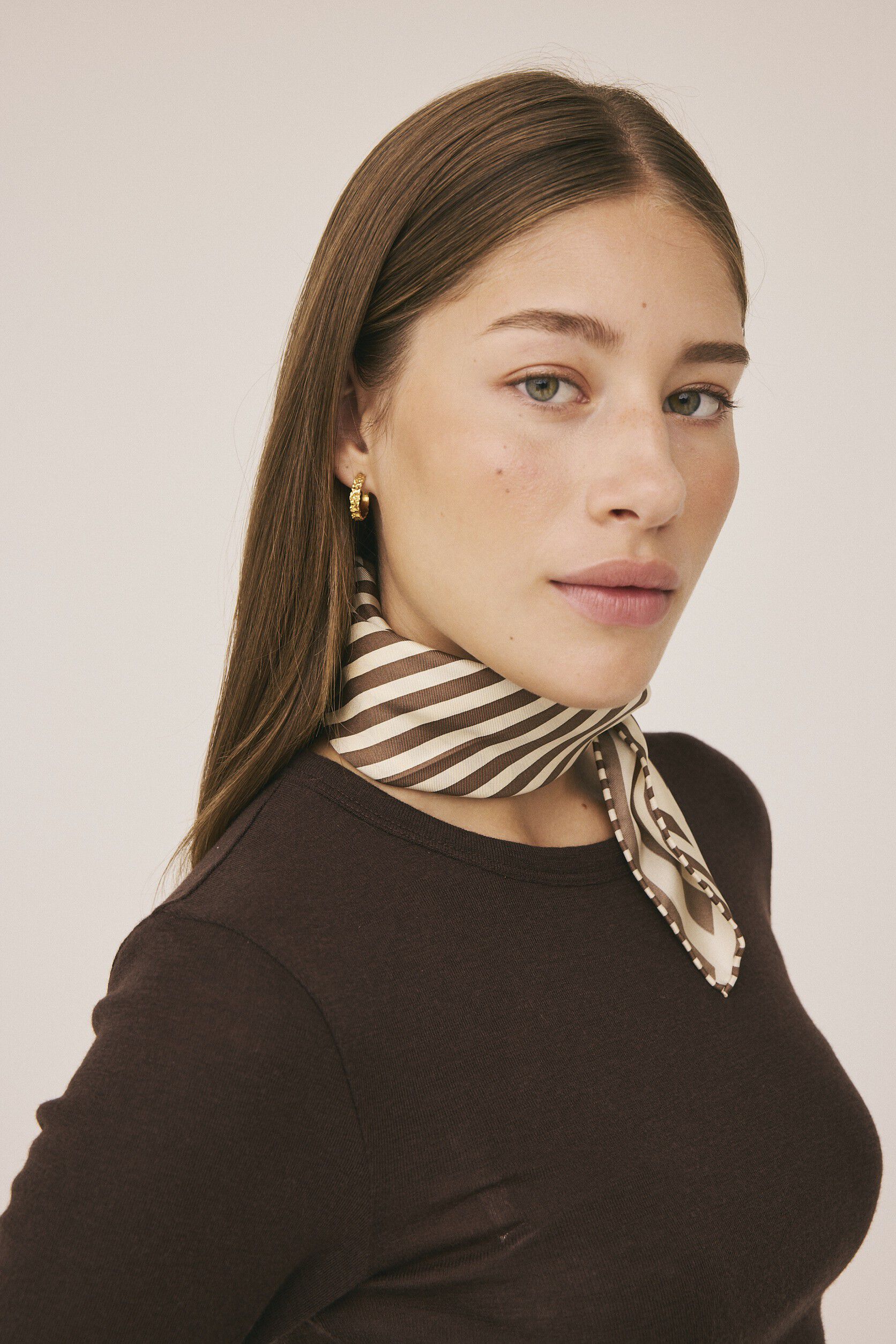 Geometric Scarf 100% Silk - 61x61cm