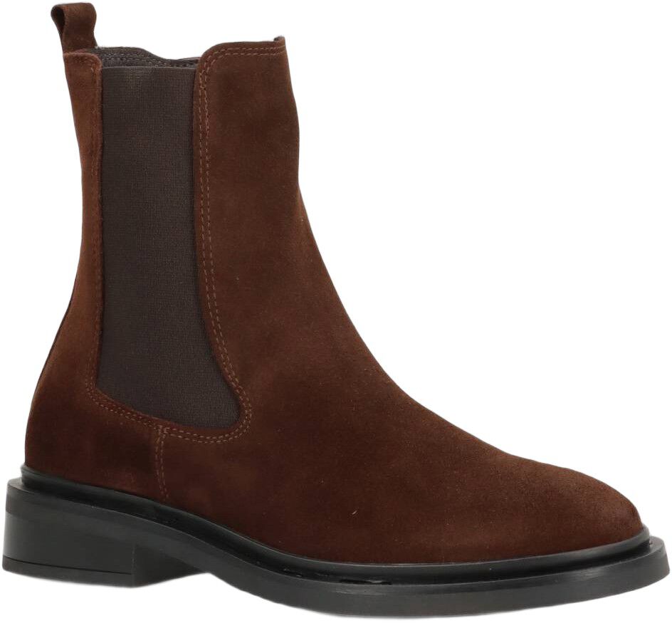 Chelsea boots