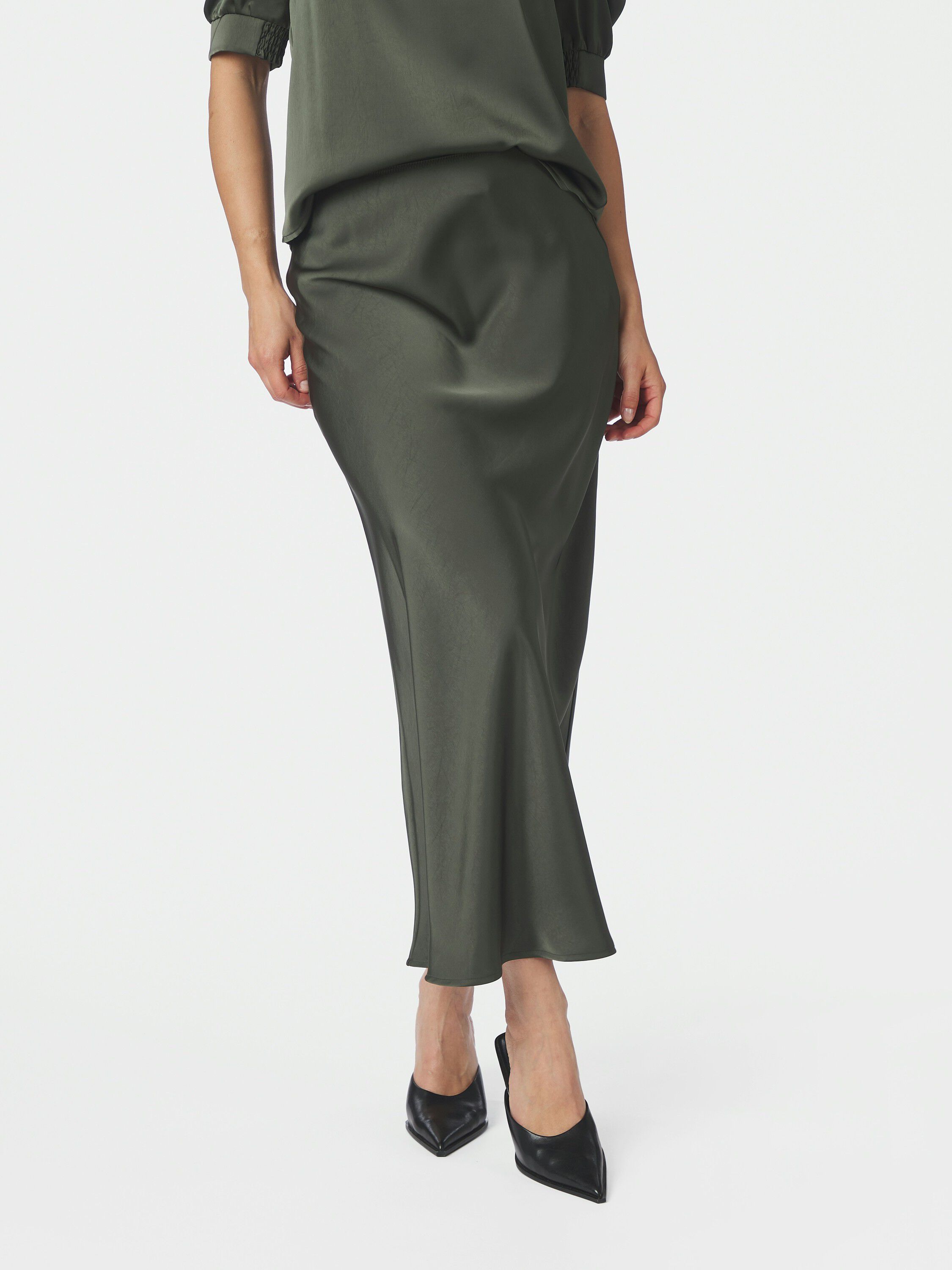 Vicky Heavy Sateen Skirt