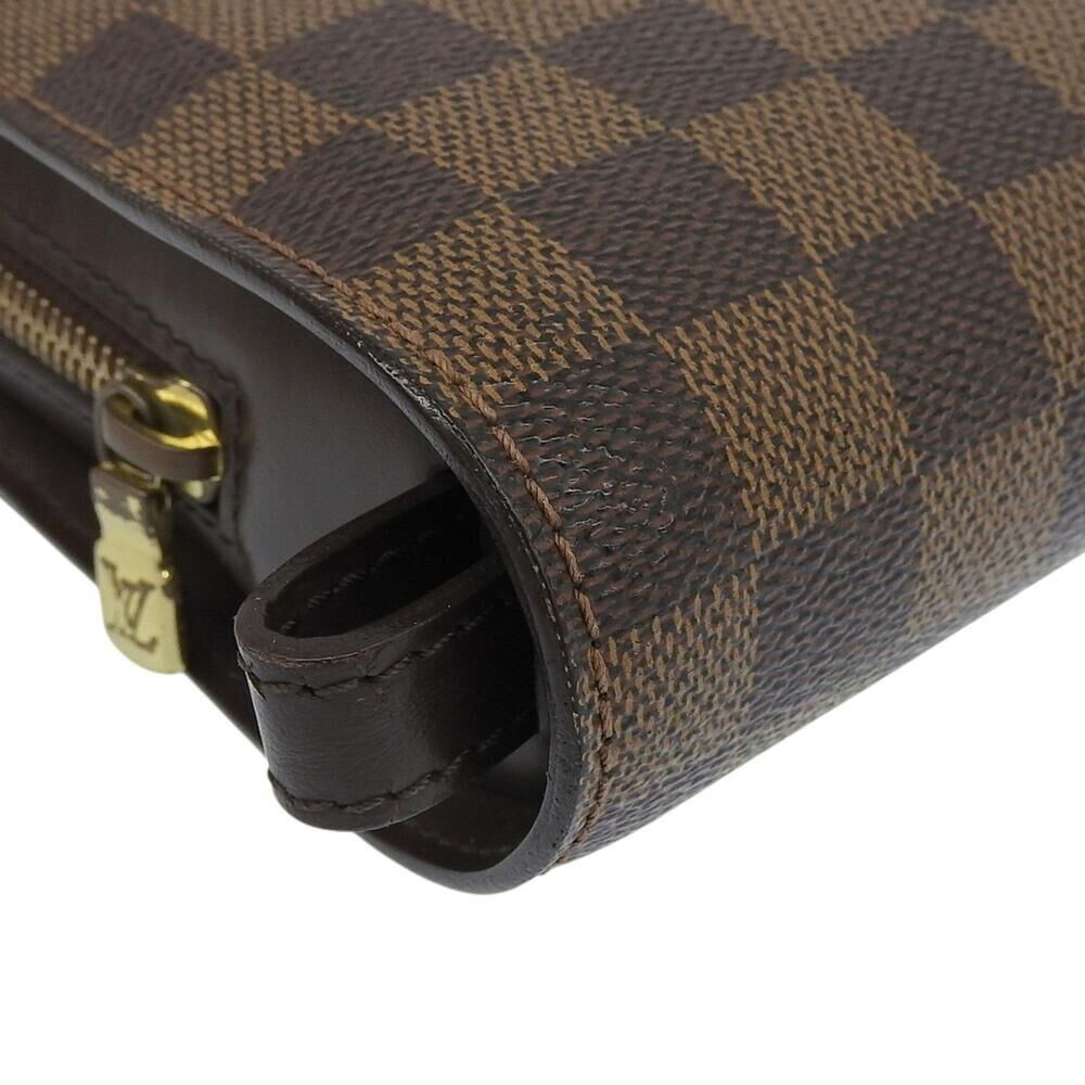 Louis Vuitton Clutch