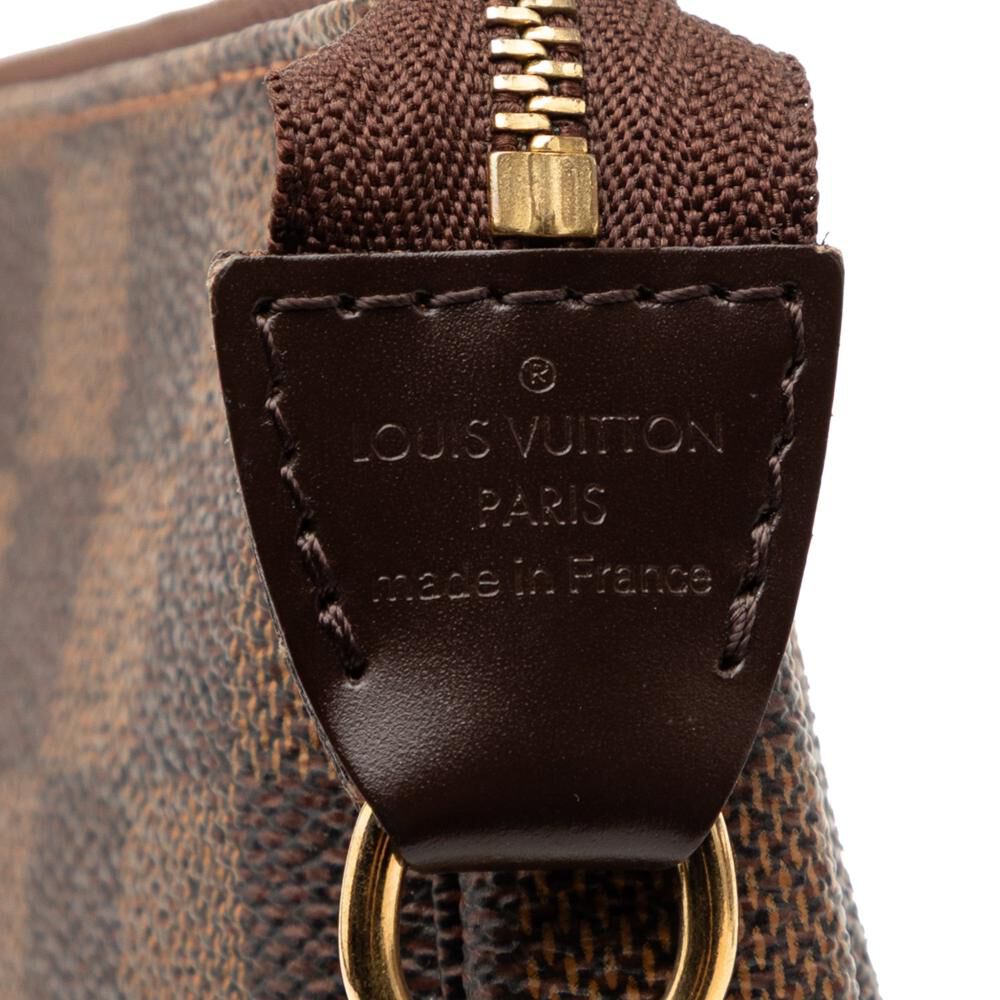 Louis Vuitton Pochette Accessoires