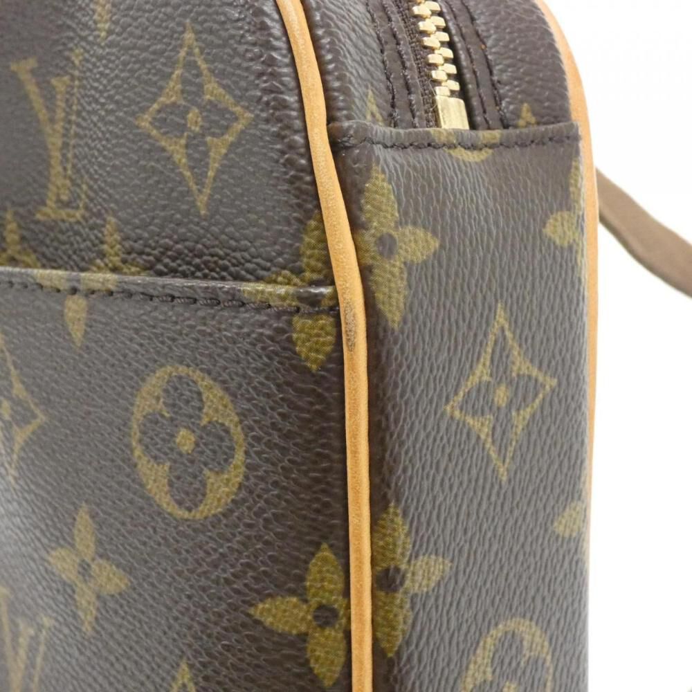 Louis Vuitton Shoulder Bags