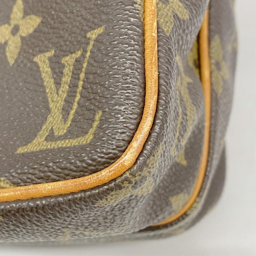 Louis Vuitton Shoulder Bags