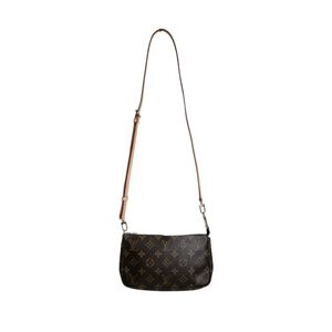Louis Vuitton Pochette Accessoires
