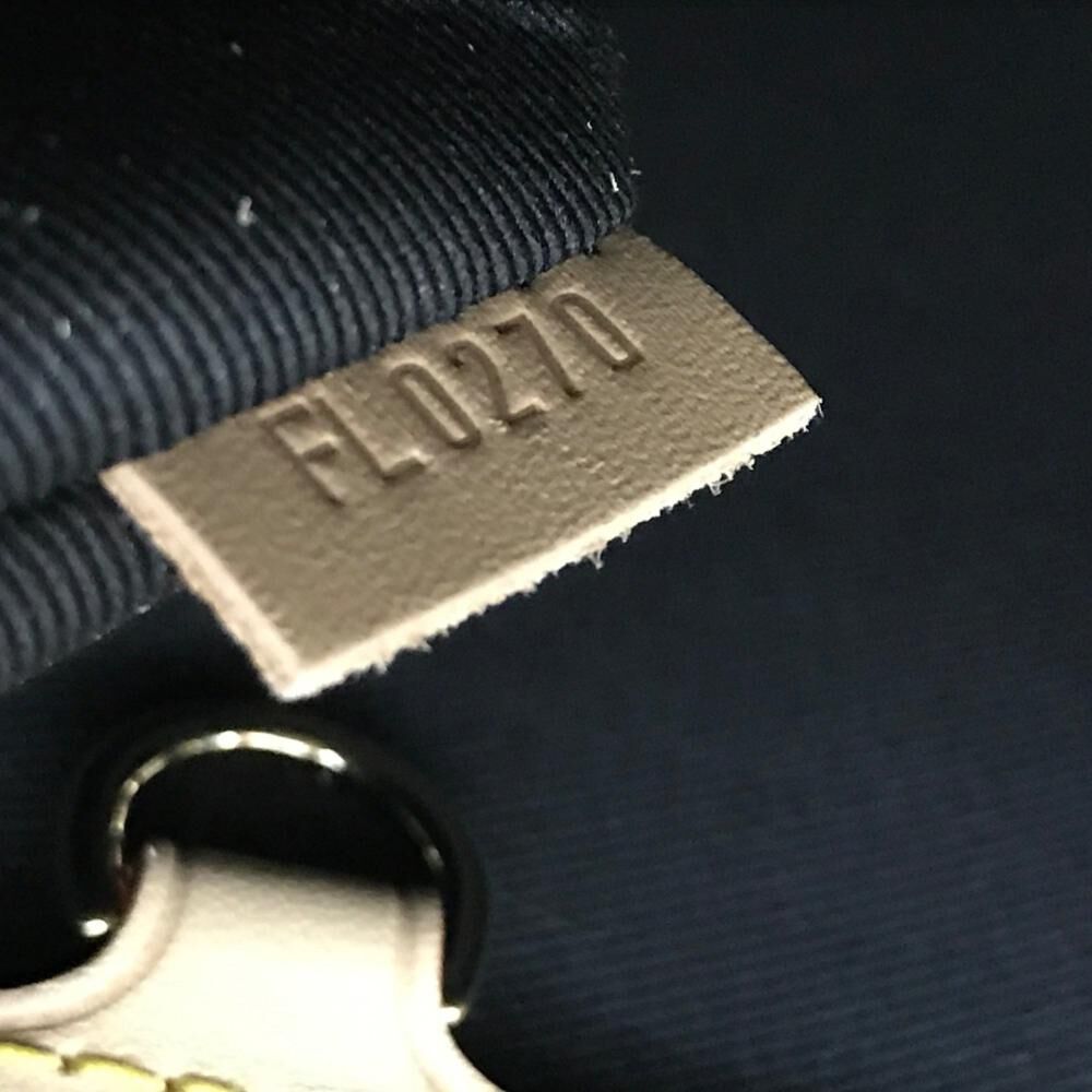 Louis Vuitton Shoulder Bags