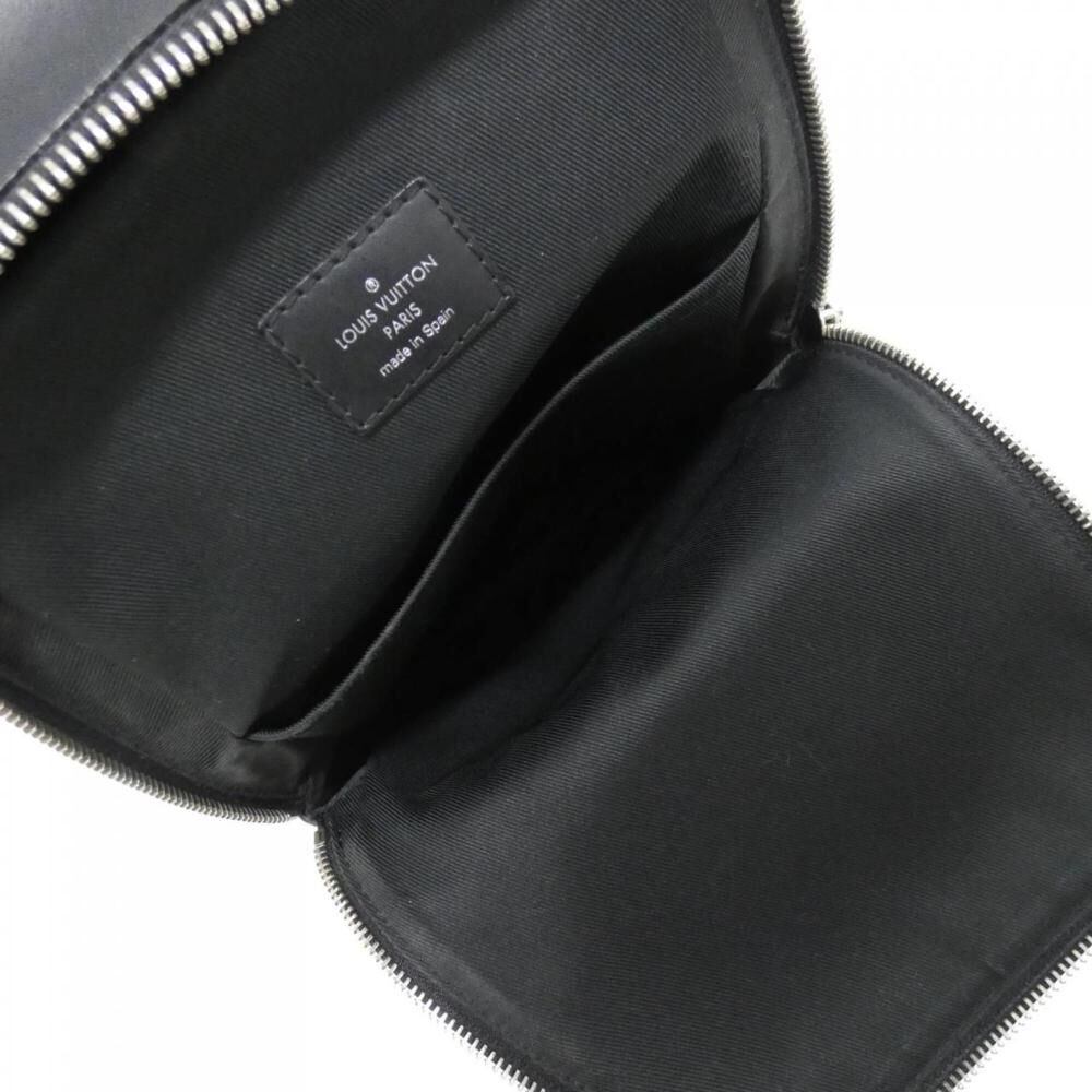 Louis Vuitton Shoulder Bags