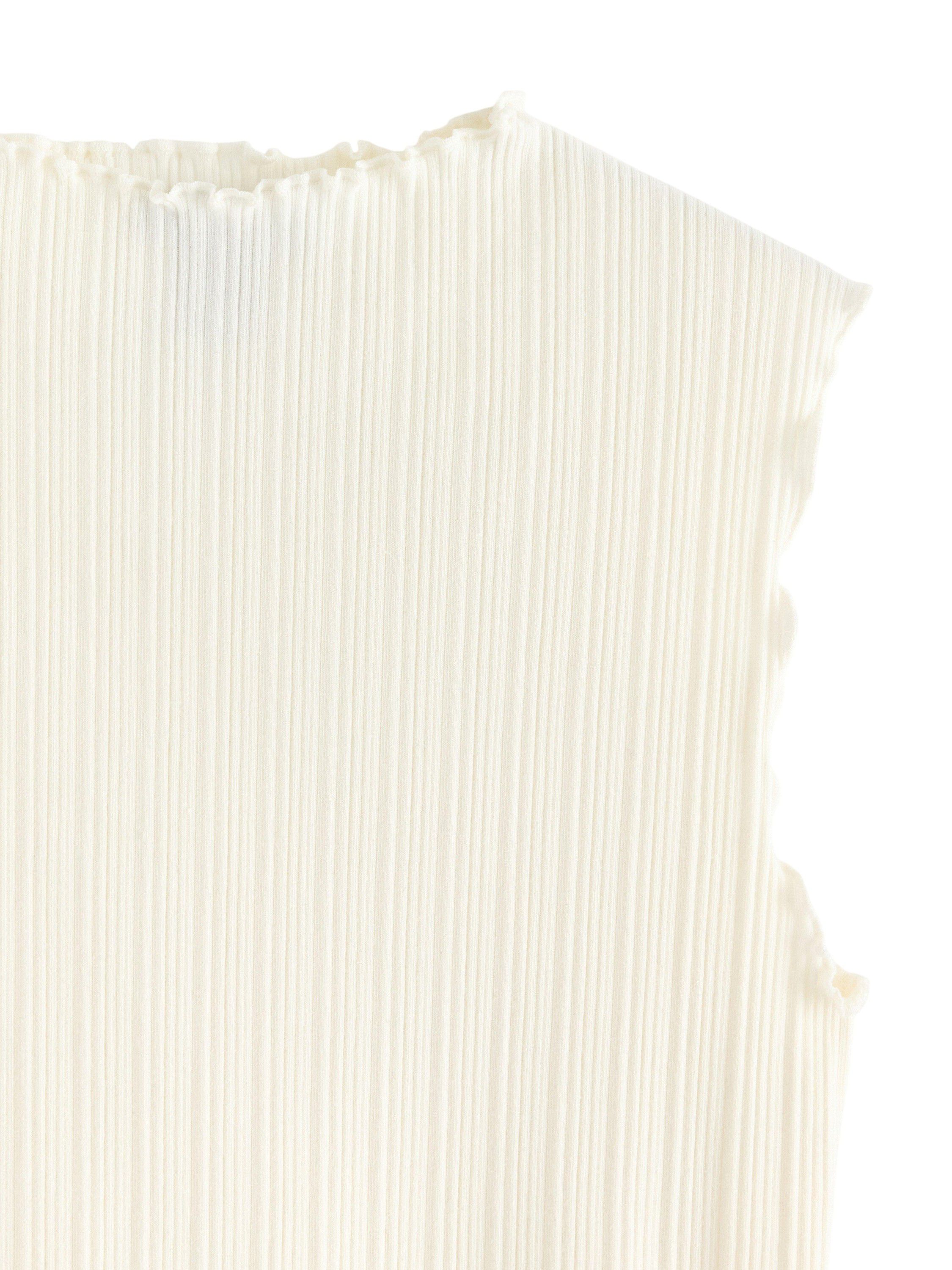 �rml&ouml;s ribbad topp med b&aring;tringni