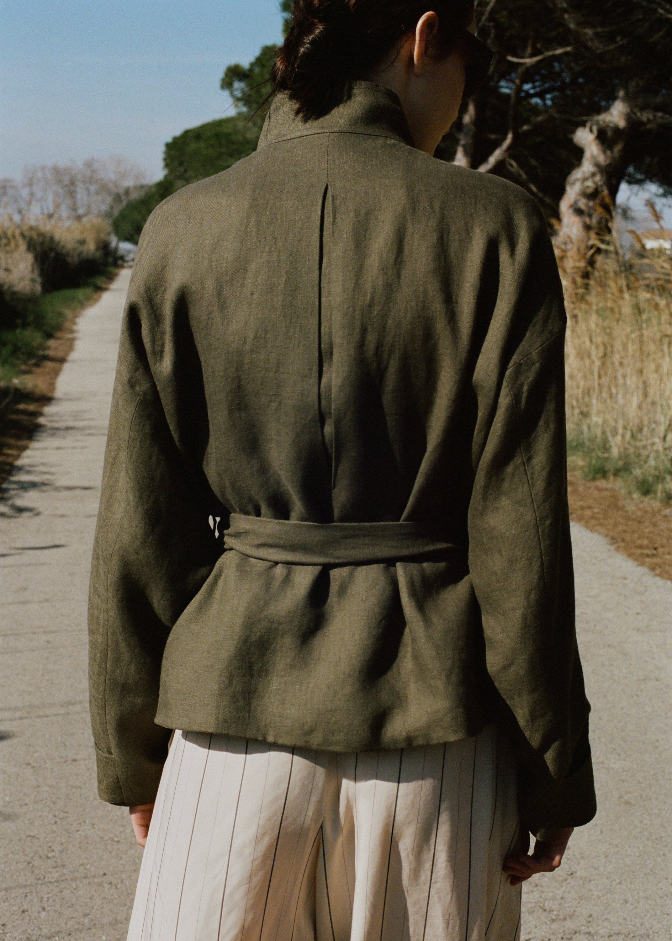 Linen jacket with belt