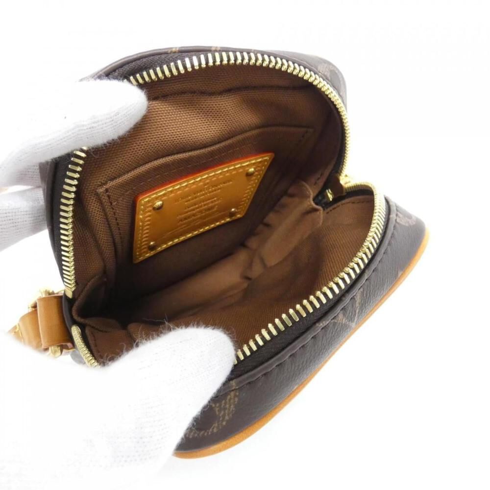 Louis Vuitton Shoulder Bags