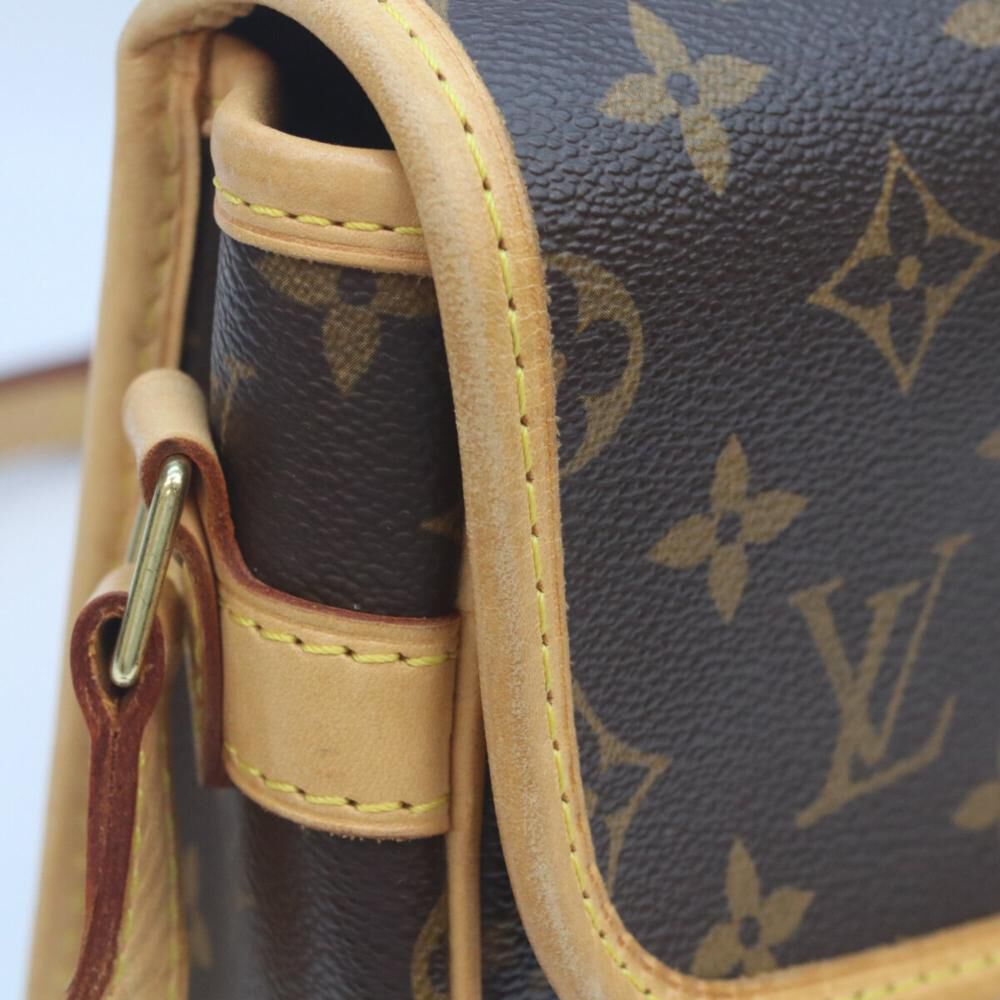 Louis Vuitton Shoulder Bags