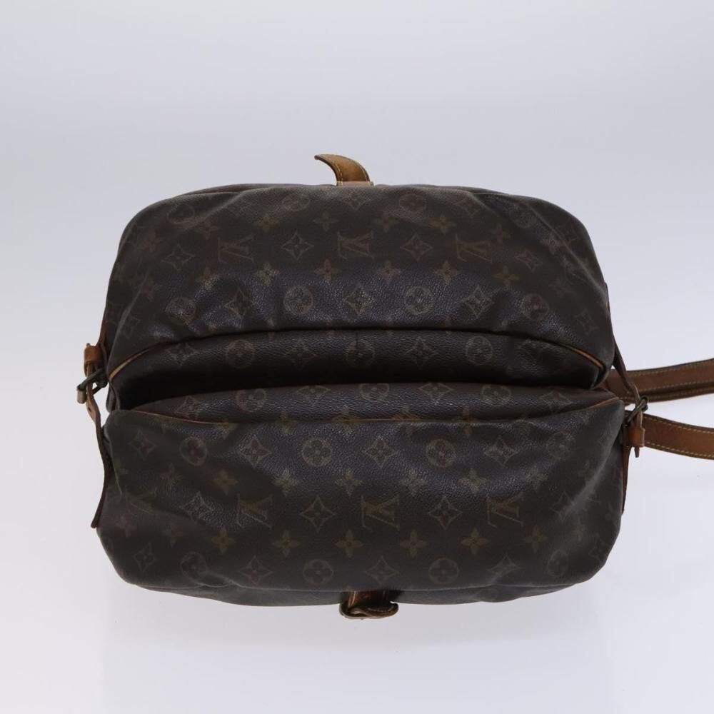 Louis Vuitton Saumur