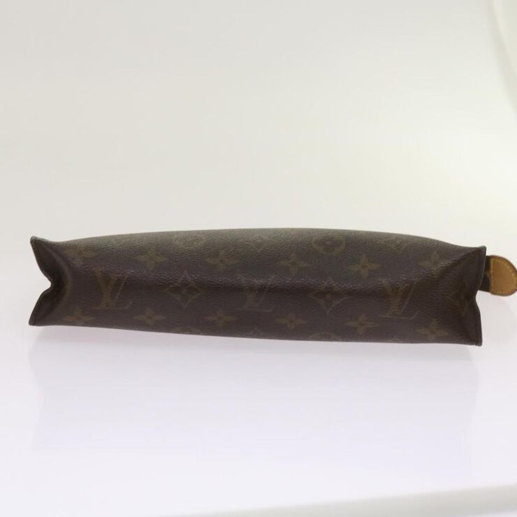 Louis Vuitton Poche Toilette