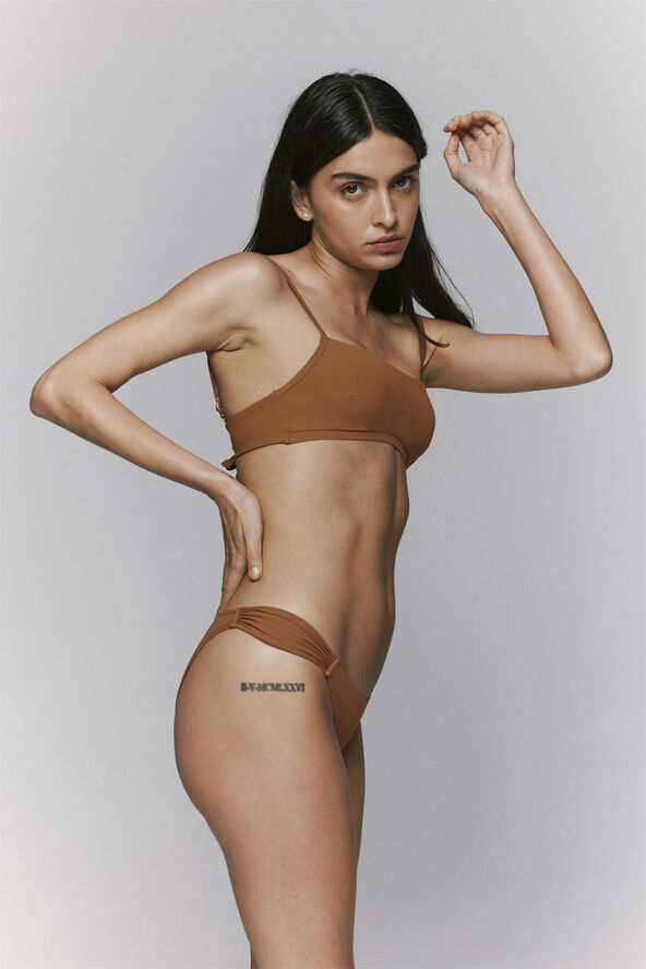 Lita bikinitrusser brasiliansk