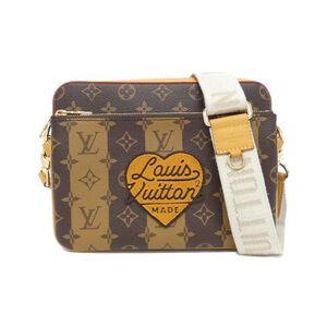 Louis Vuitton Shoulder Bags
