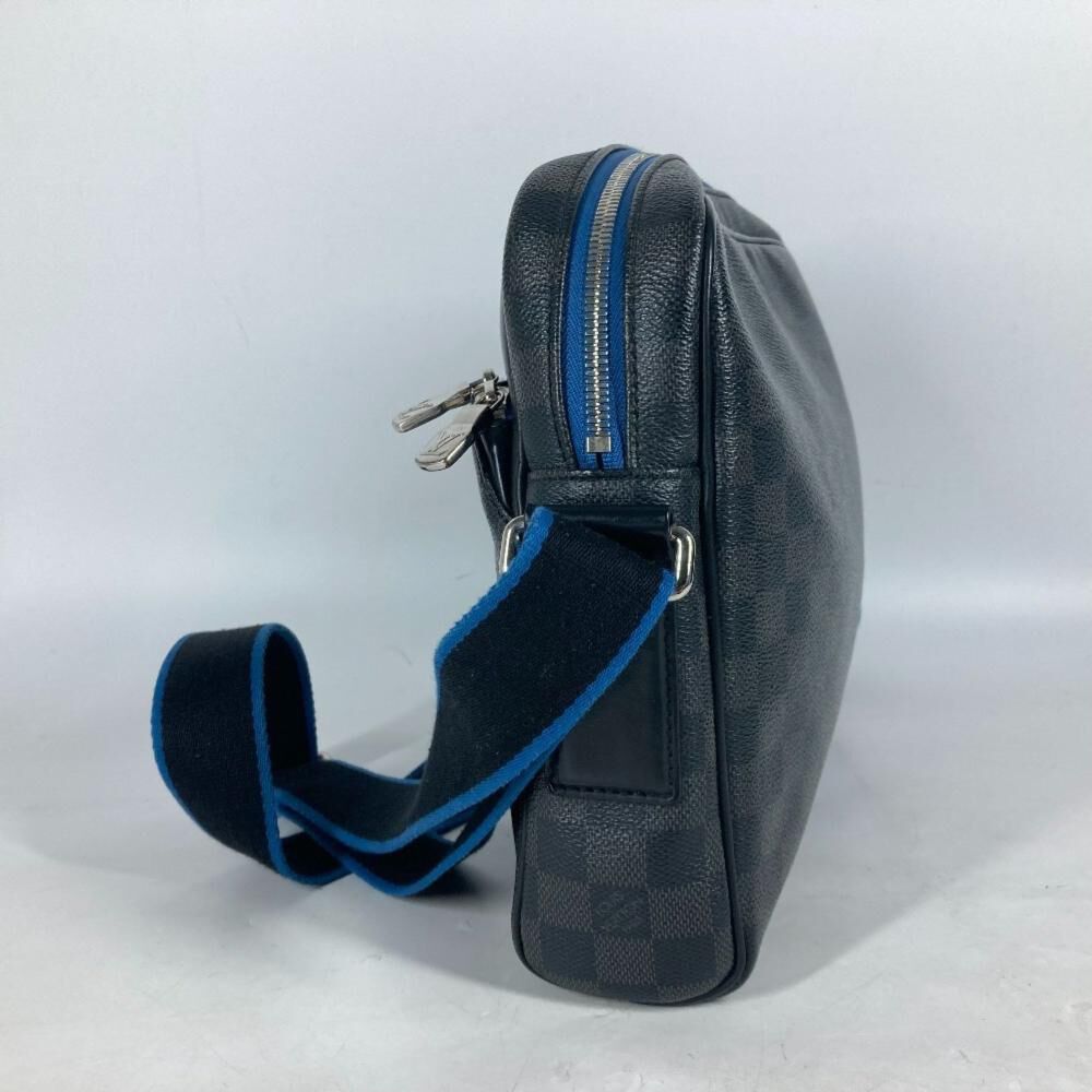 Louis Vuitton Messenger