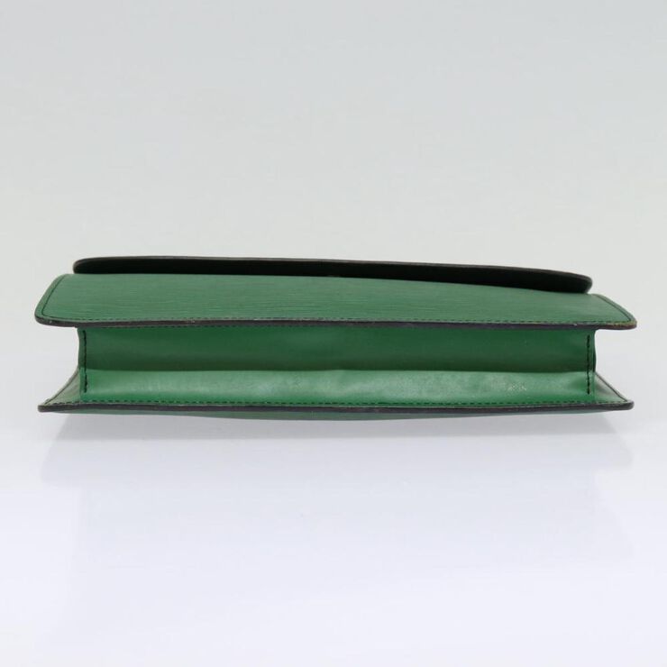 Louis Vuitton Montaigne