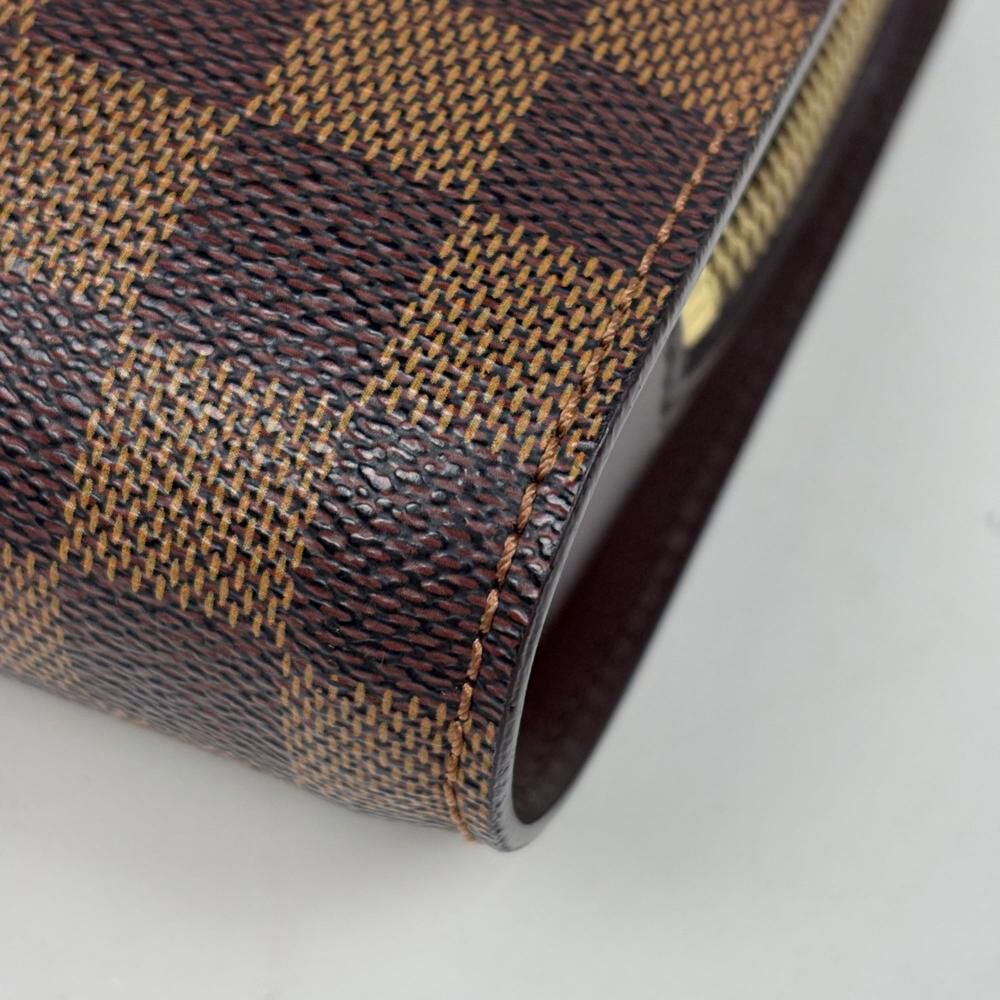 Louis Vuitton Clutch