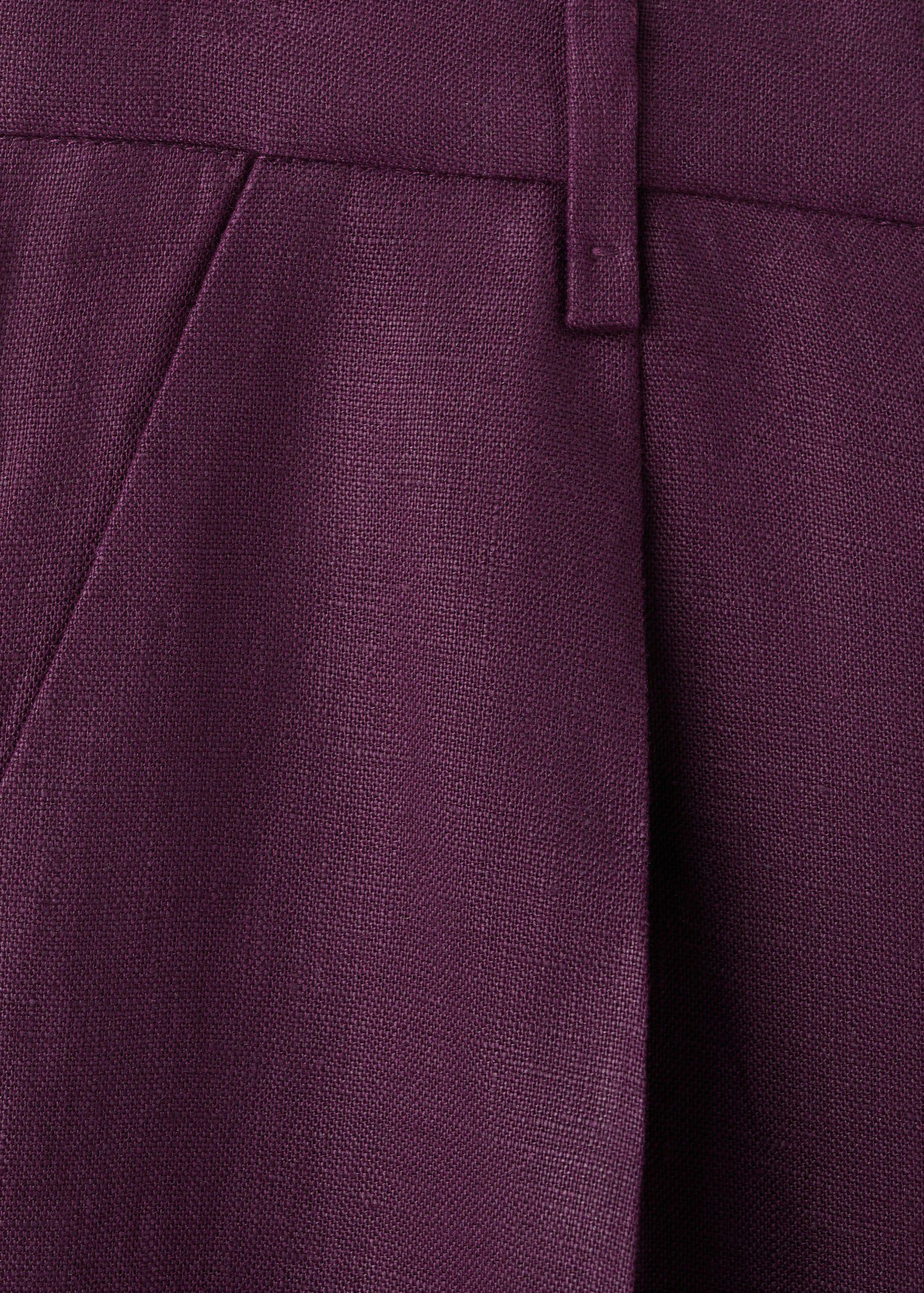 Straight linen Bermuda shorts