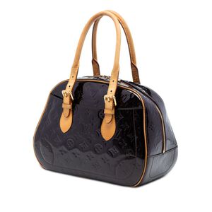 Louis Vuitton Summit Drive