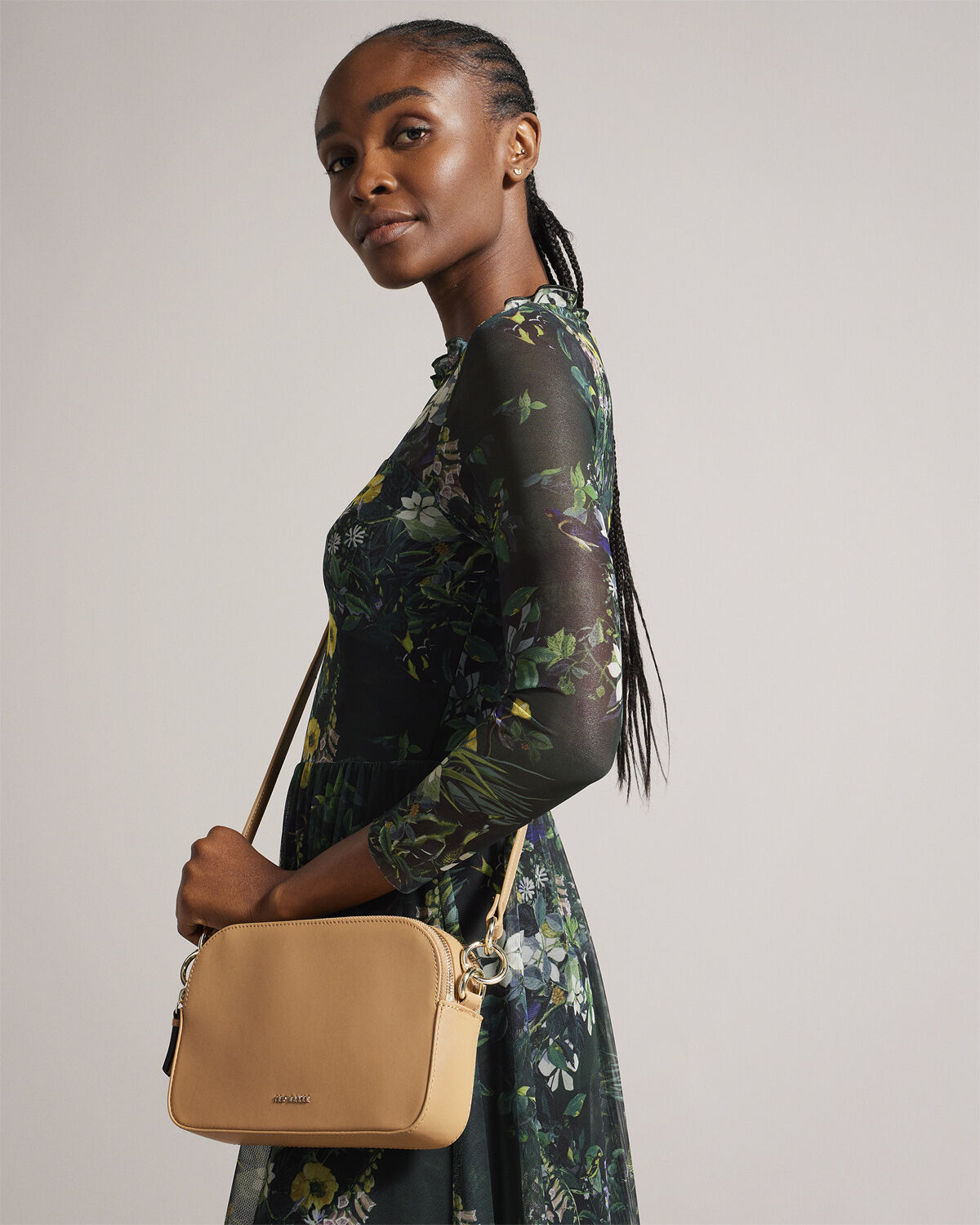 DARCELO Branded Webbing Leather Cam