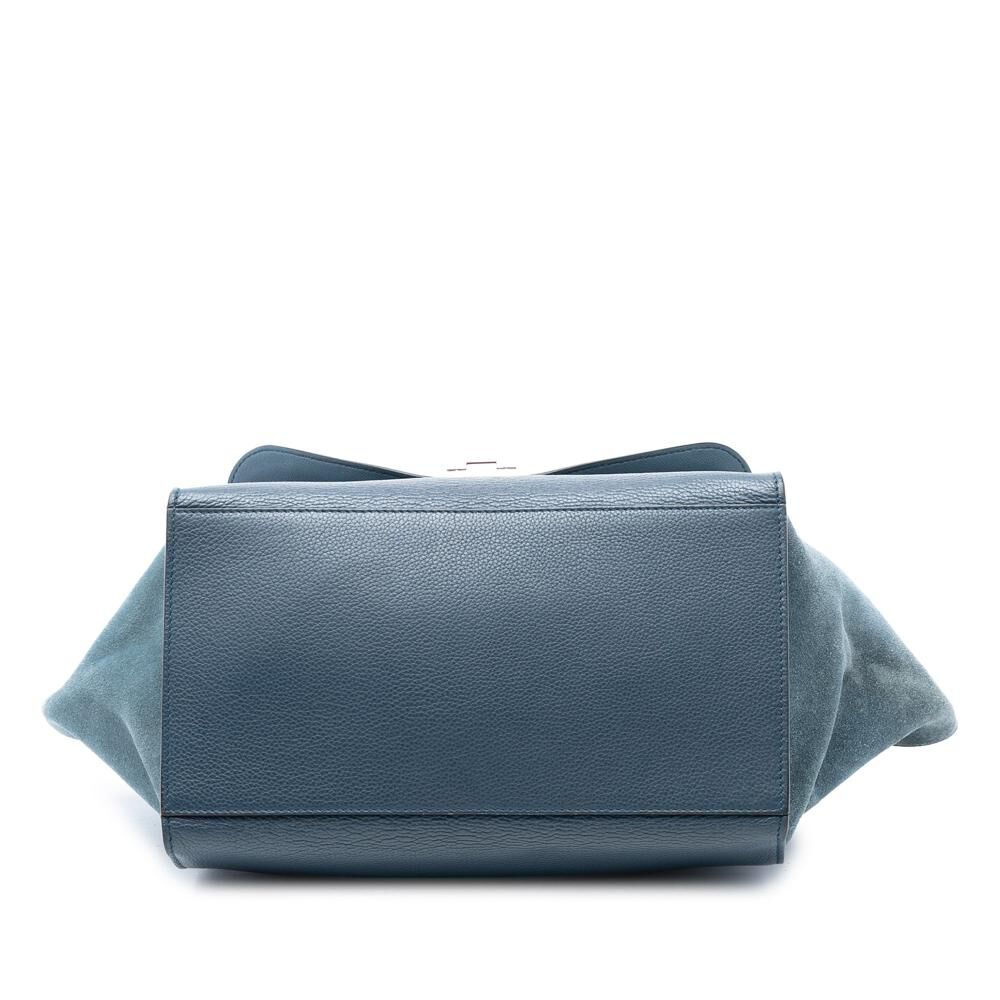 C&eacute;line Trapeze