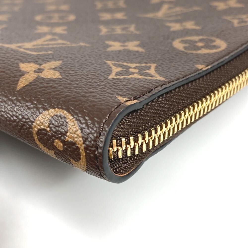 Louis Vuitton Clutch
