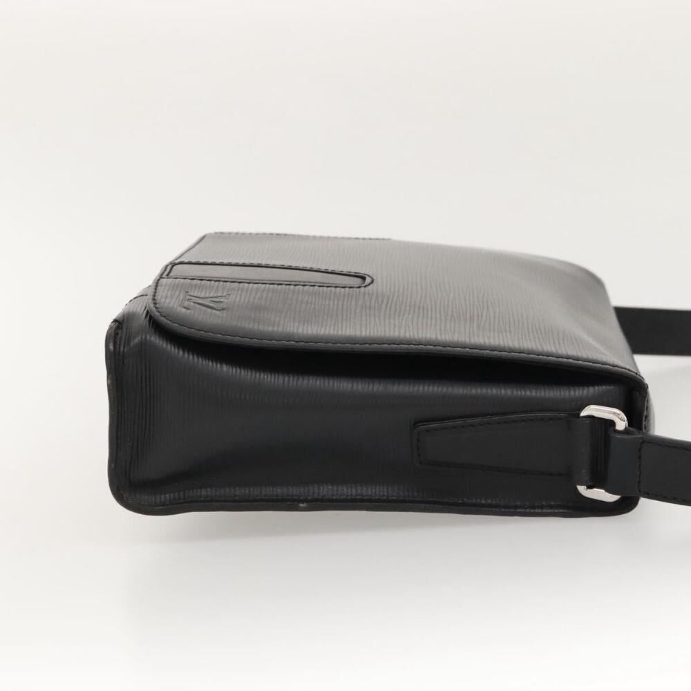 Louis Vuitton Messenger