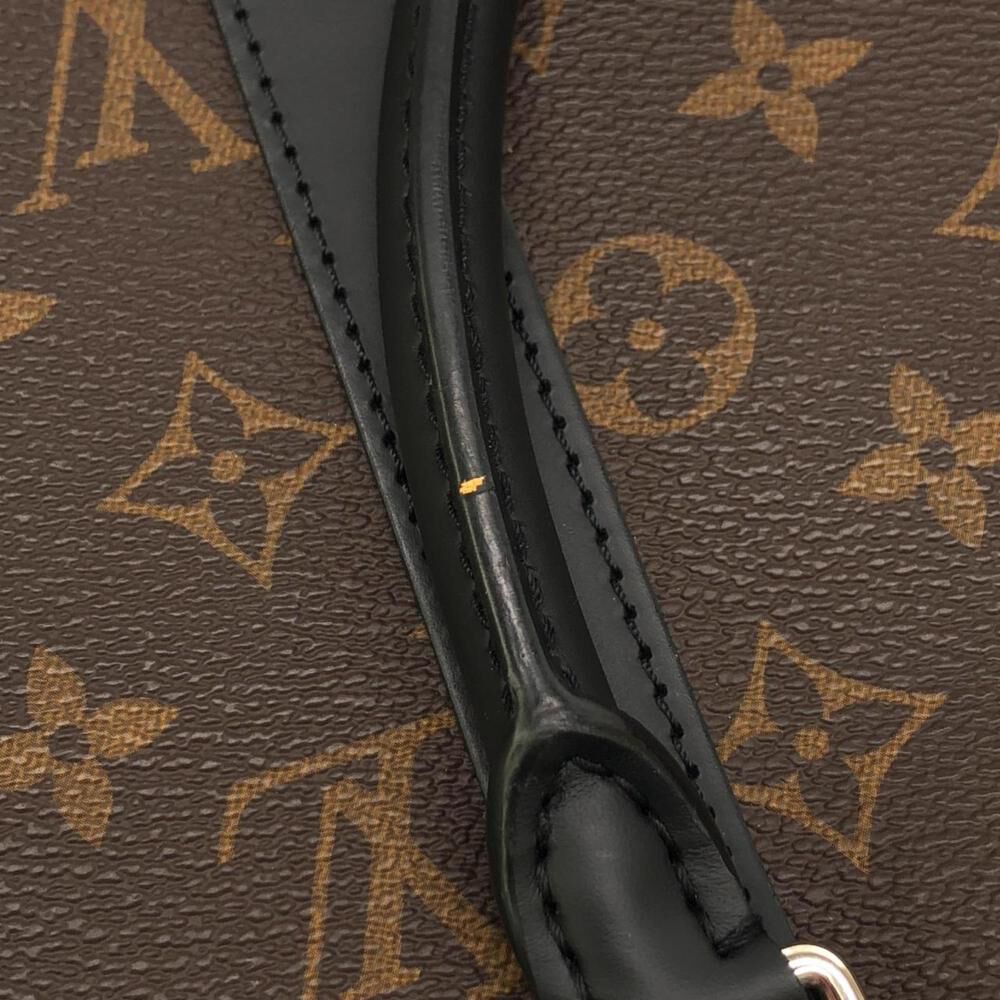 Louis Vuitton Porte Documents Voyage