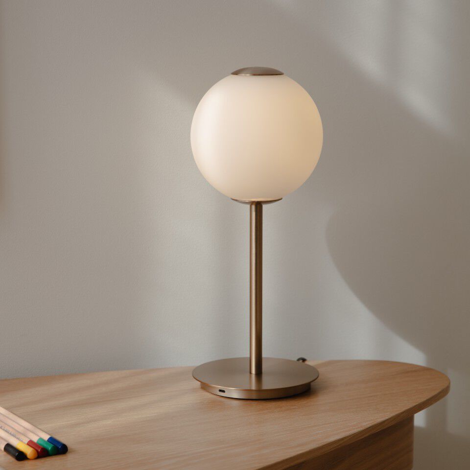 Audrey table lamp