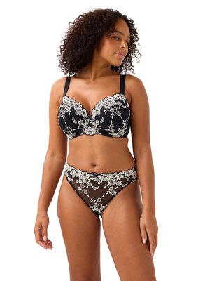 Bekv&auml;m vadderad t-shirt-bh med spe